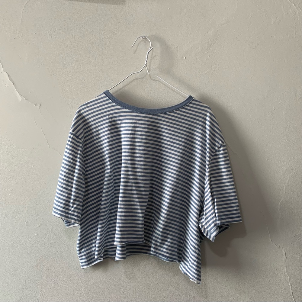 Baby blue striped cropped t-shirt